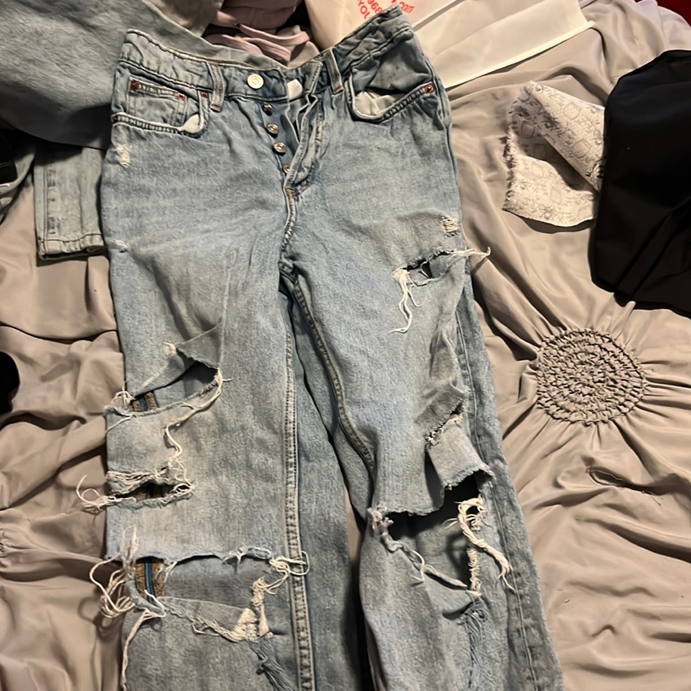 H & M Mom Jeans